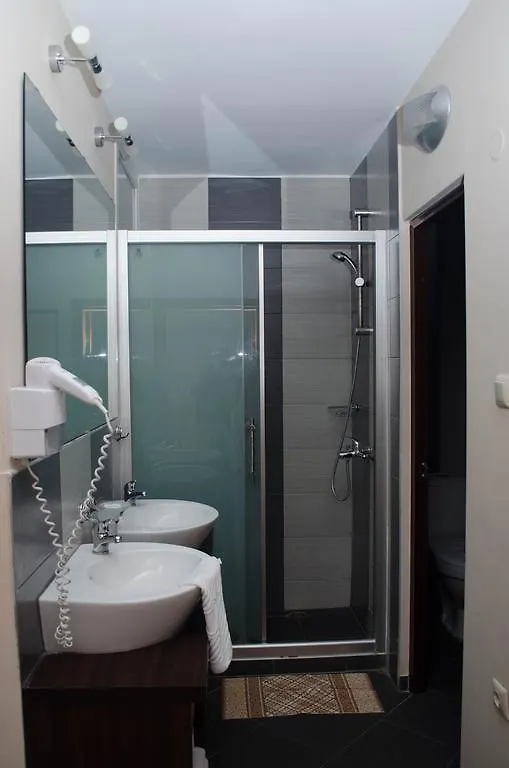 Flagman Hotel Sozopol 3*,