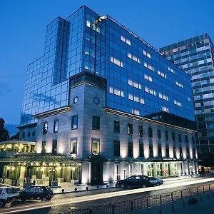 grand-bulgaria.sofiahotelsbg.com/